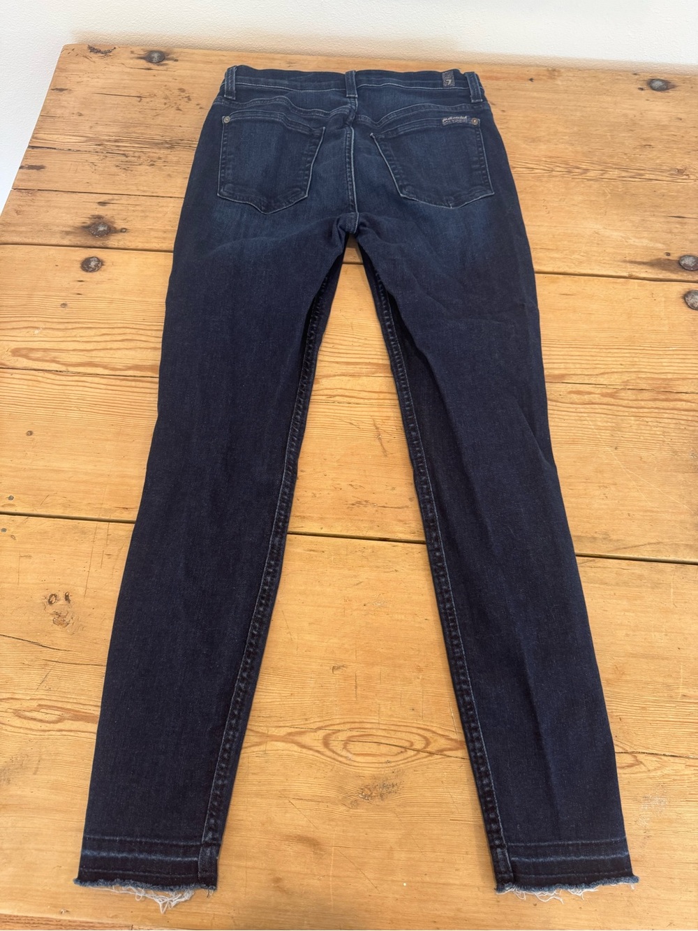 7 For All Mankind Gwenevere high waisted ankle jean in size 27 - Picture 4 of 5